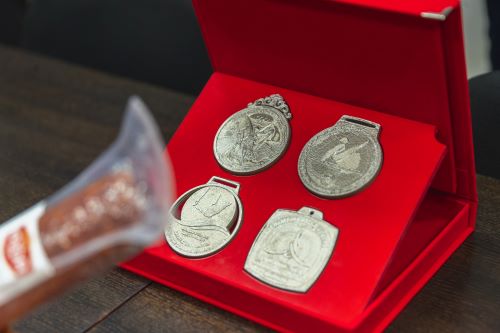  Nakon 25 godina Vajda i dalje uz Filipa Udea 