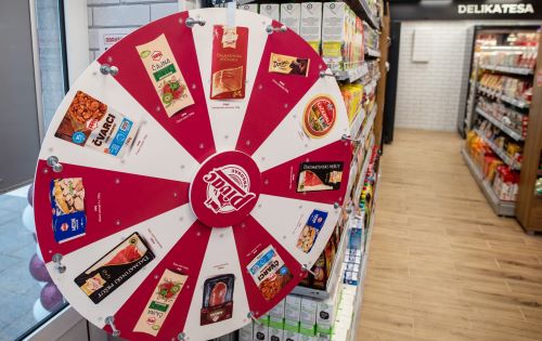 Pivac poslovnica na rivi u Veloj Luci dobila novo ruho