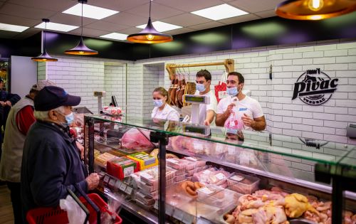 Pivac poslovnica na rivi u Veloj Luci dobila novo ruho