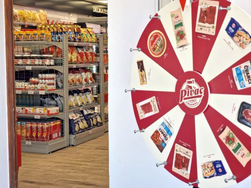 Pivac poslovnica na rivi u Veloj Luci dobila novo ruho