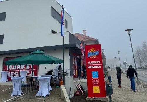 Pivac otvorio novu, veliku market-mesnicu u Popovači