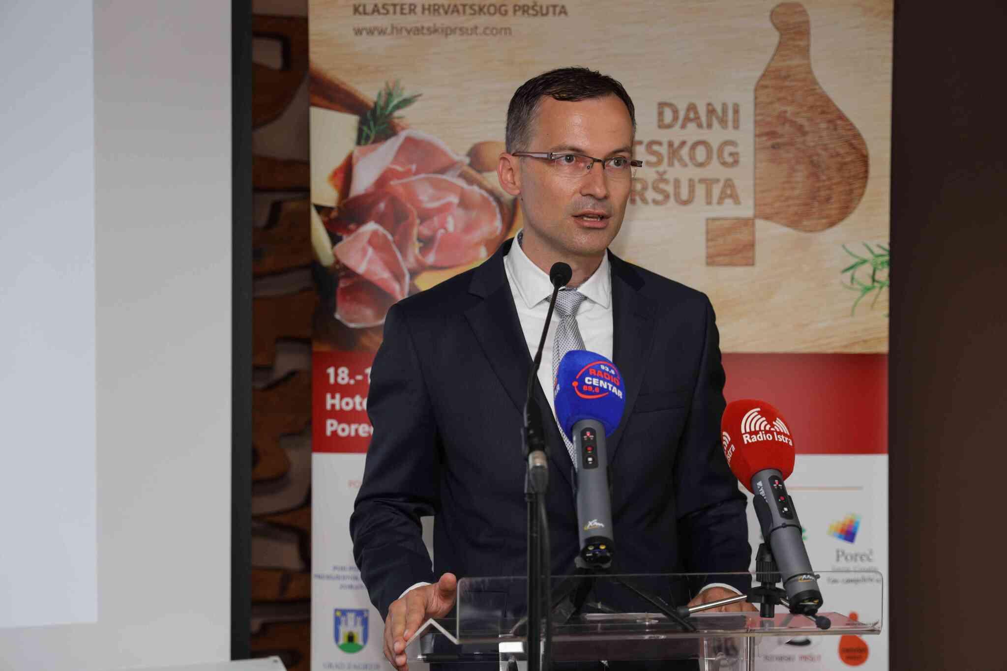 Još jedna zlatna medalja za Dalmatinski pršut Mesne industrije Braća Pivac