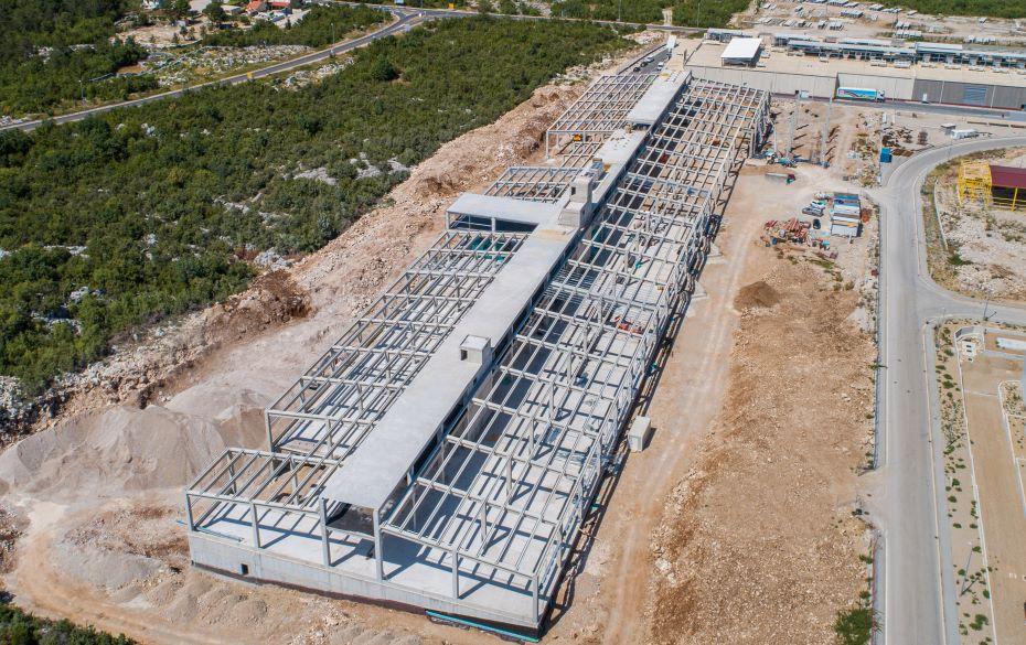 Gradnja i opremanje pogona za preradu mesa i mesnih prerađevina Mesne industrije Braća Pivac u Ravči sufinancirani od strane EU s 37,2 milijuna kuna